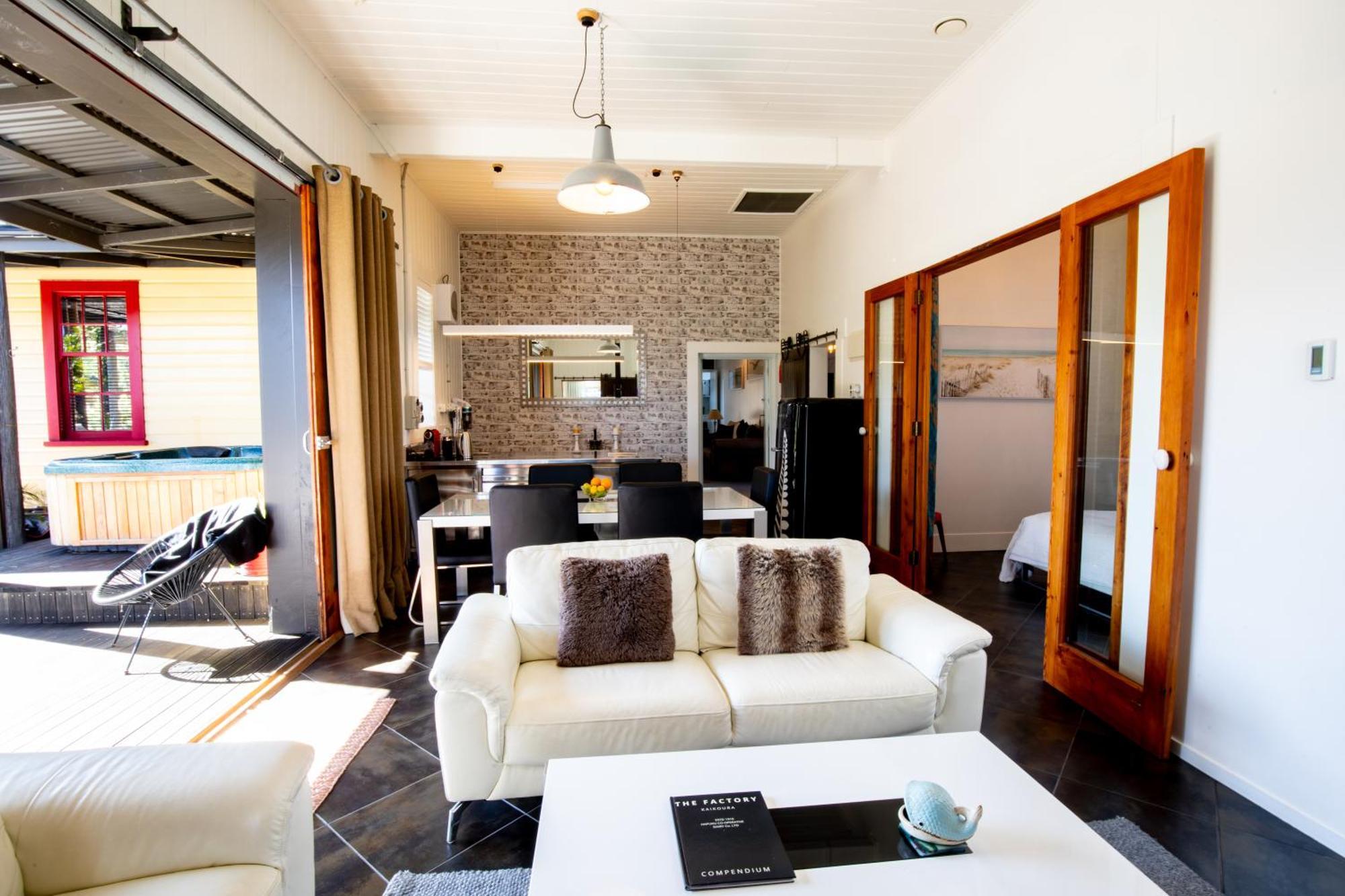 The Factory Luxury Accomodation Kaikoura Dış mekan fotoğraf