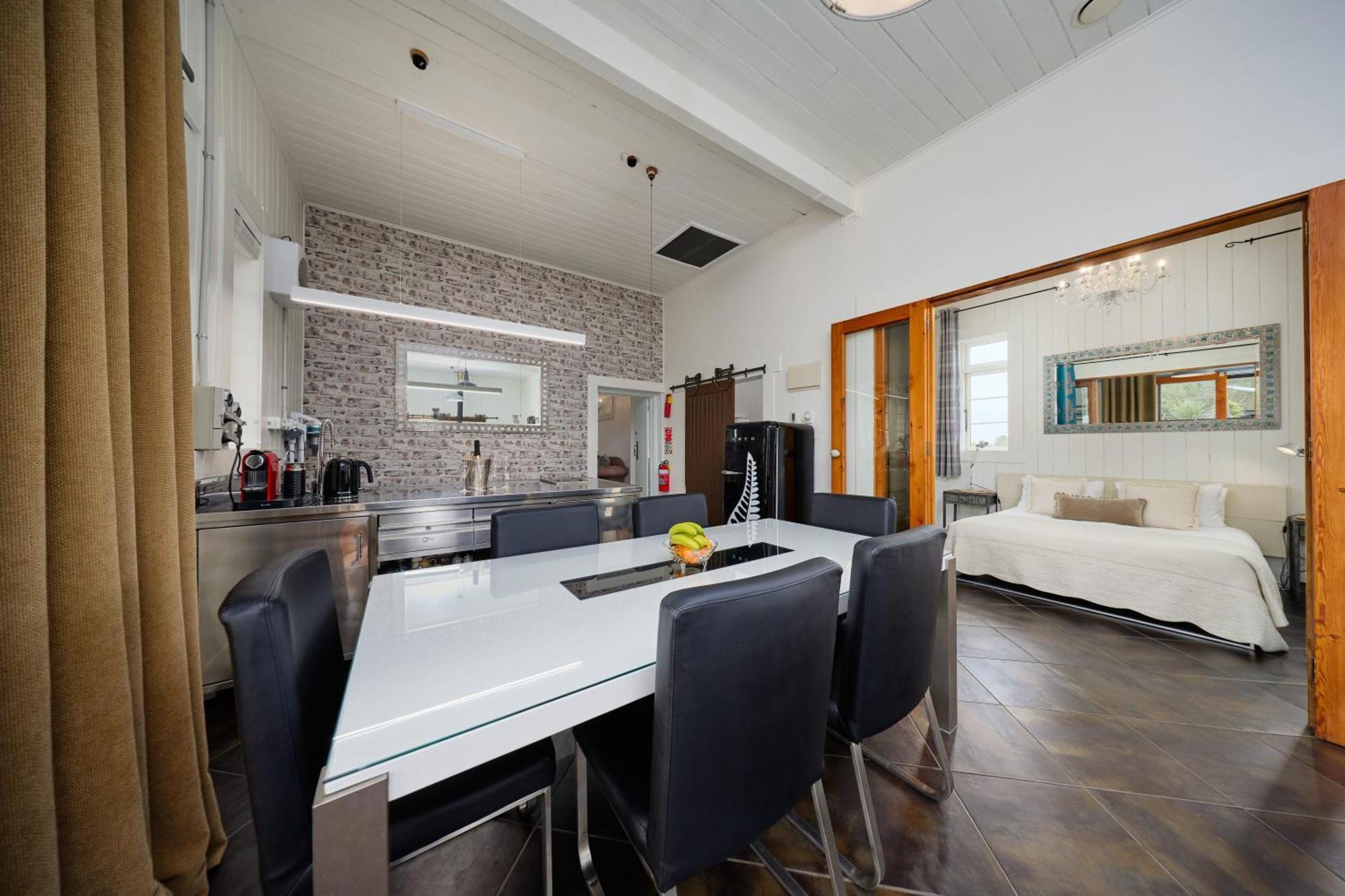 The Factory Luxury Accomodation Kaikoura Dış mekan fotoğraf
